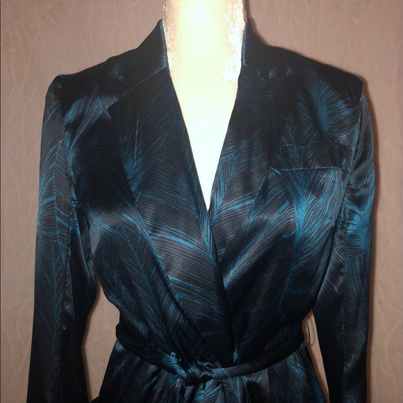 Y2K French Connection Satin Smoking Jacket | Size 6 - Picture 12 of 15